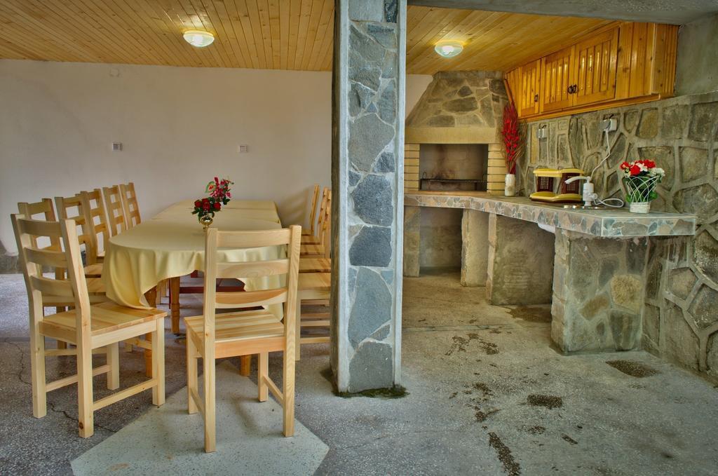 Guest House Joji Сапарева Баня Екстериор снимка